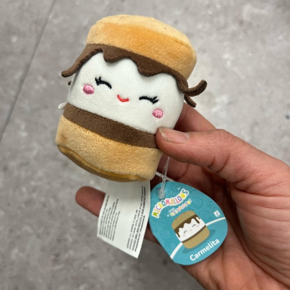 Squishmallows Carmelita Plush - Cream & Brown Smiling Character